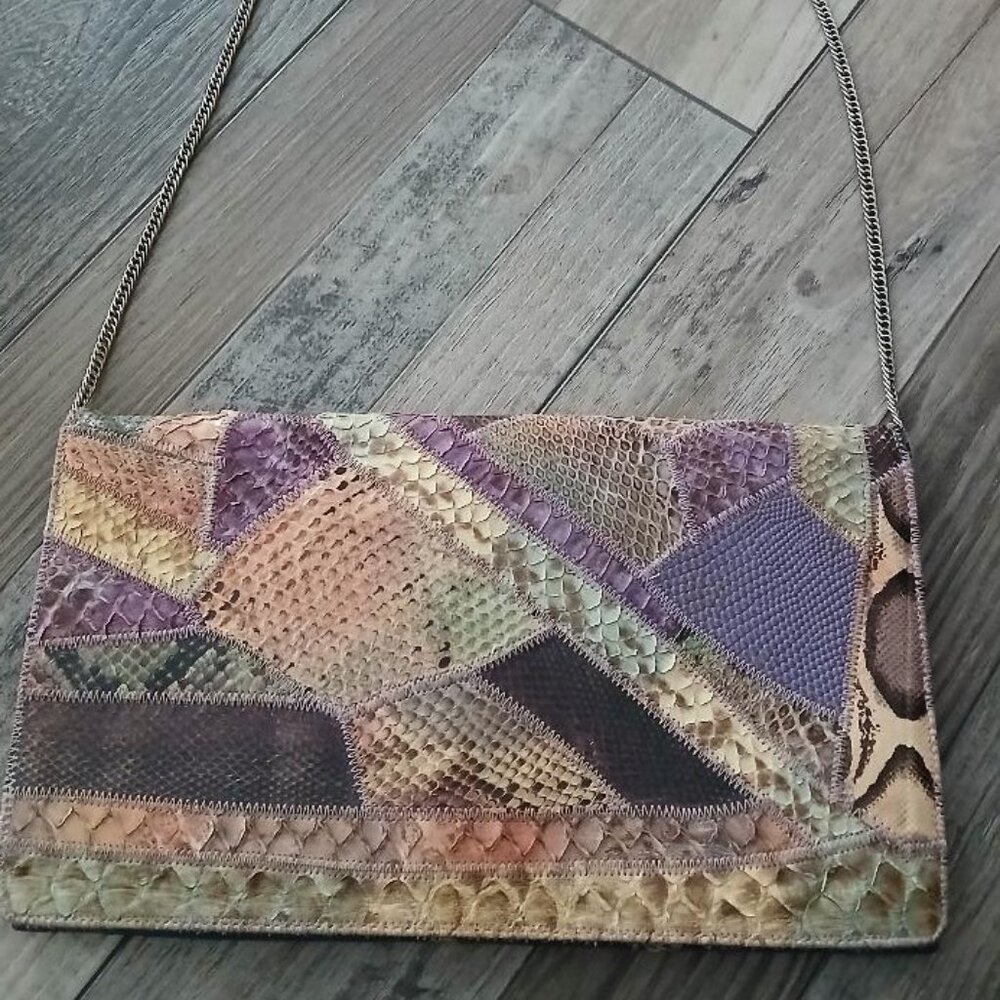Rare VINTAGE Snakeskin Leather Purse w/ chain shoulder strap snap closure